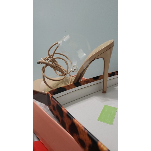 Shoes - Picture 2 of 3